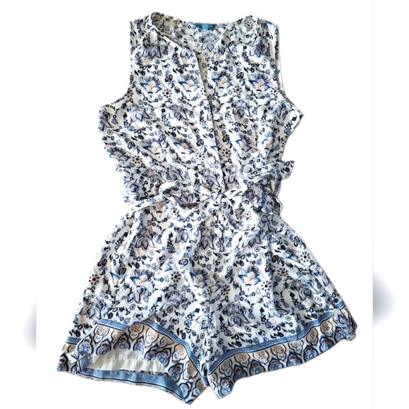 Floral Blue & White Romper - Picture 1 of 5